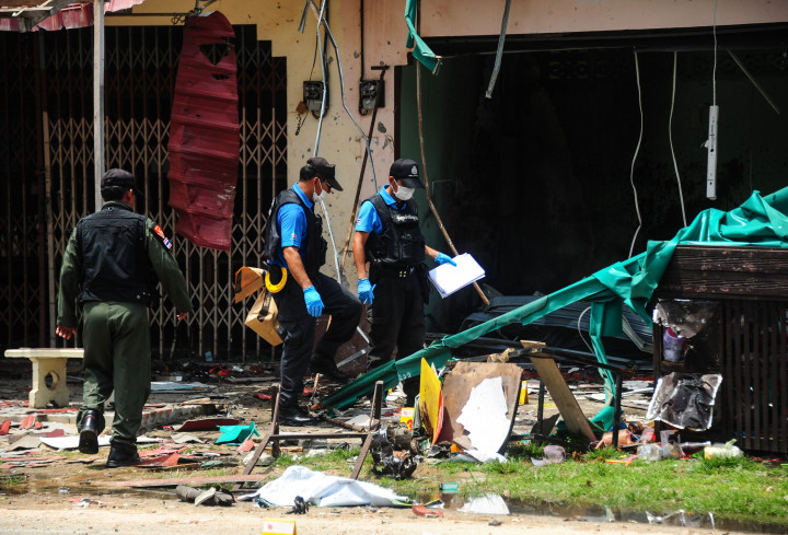 Ayah dan Putrinya Tewas akibat Bom di Narathiwat