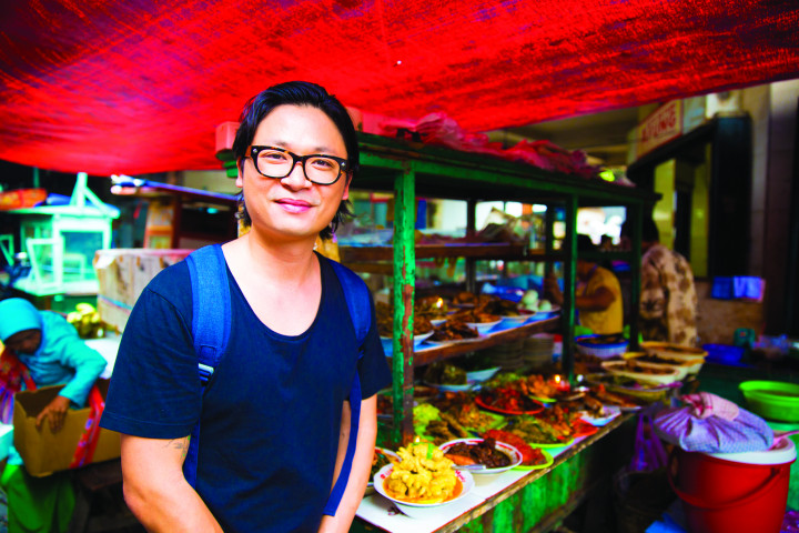 Meneropong Jajanan Lokal lewat Mata Luke Nguyen