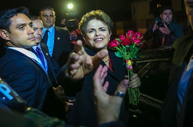 Rousseff Tinggalkan Istana Kepresidenan Brasil