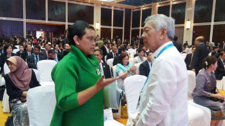 Menlu RI-Filipina Bahas Penyanderaan dalam Pertemuan Singkat