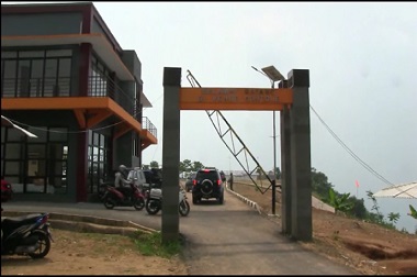 Penunjuk Arah menuju Venue Gantole PON belum Dipasang