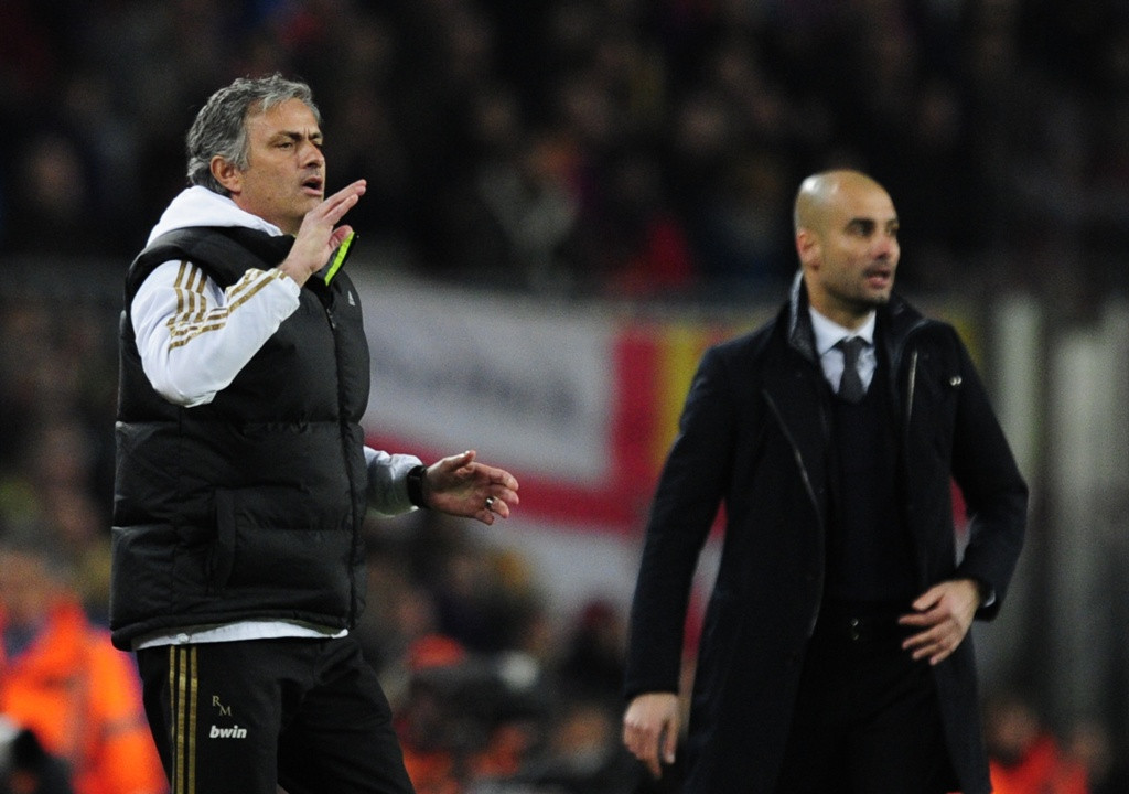 Jose Mourinho akan melawan Guardiola di Liga Primer Inggris untuk pertama kali (Foto: OLI SCARFF / AFP)
