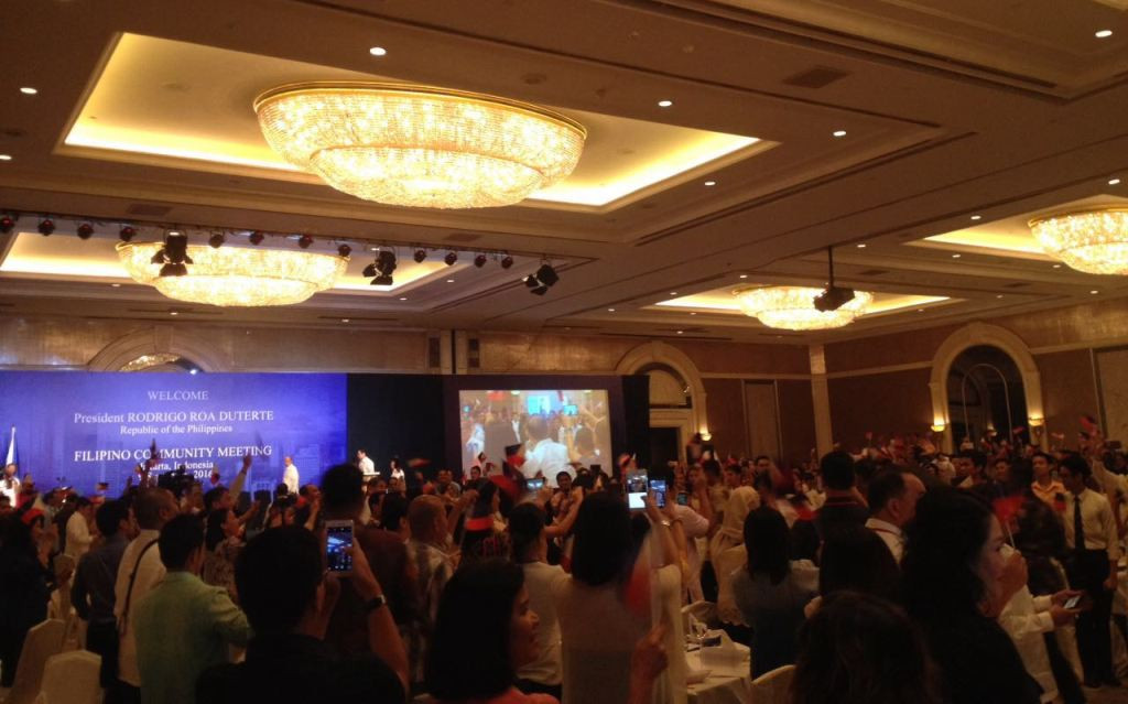 Philippine President Rodrigo Duterte conducted a meeting with Filipino community in Jakarta on Friday, September 9, 2016 (Photo: MTVN/Sonya Michaella)