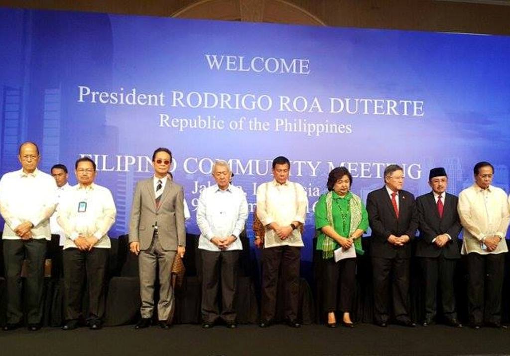 Presiden Filipina Rodrigo Duterte temui komunitas warganya (Foto: Presidential Communication Philippine) 