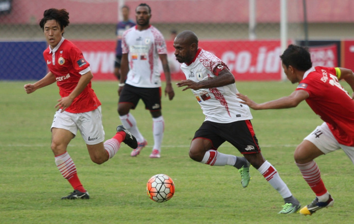 Persija Berbagi Angka dengan Persipura