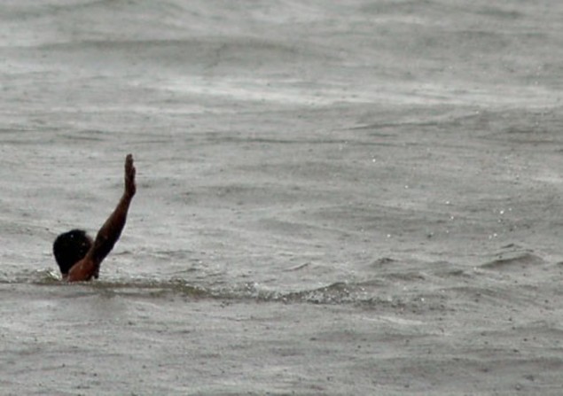Pencarian 3 Santri Hilang di Pantai Selatan Terhalang Air Keruh