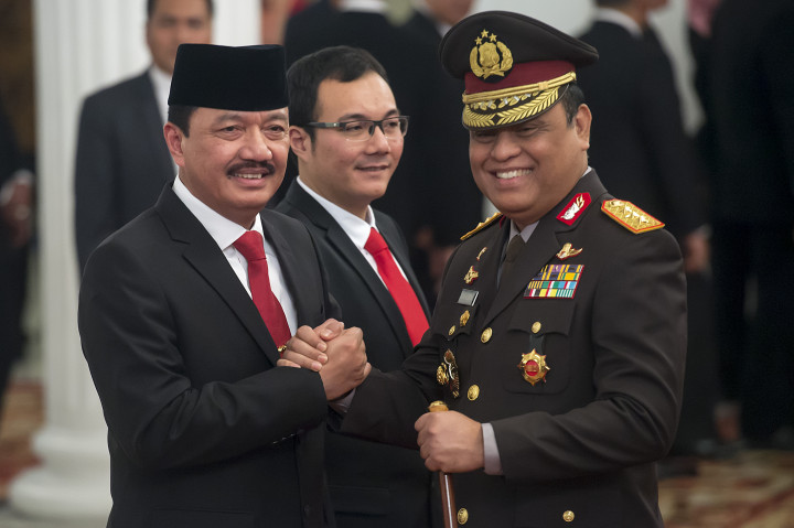 Budi Gunawan Dilepas dengan Pedang Pora
