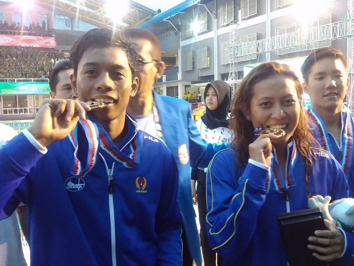 Tim Renang Jabar Rebut 3 Medali Emas
