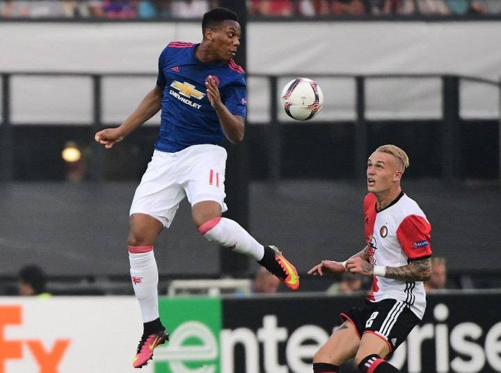 Feynoord - Manchester United Masih Buntu