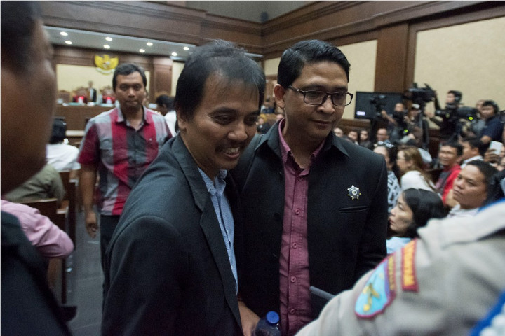 Gaduh Sidang Mirna, Roy Suryo Minta Maaf