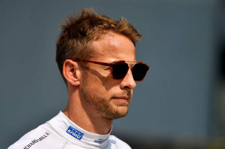 Button: F1 Harusnya Lebih Menarik daripada Pokemon Go