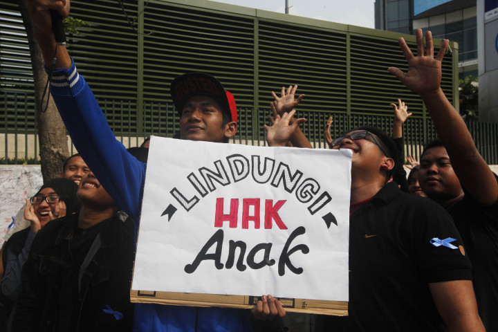 Brimob Ikut Mencari Sakinah Azzahra