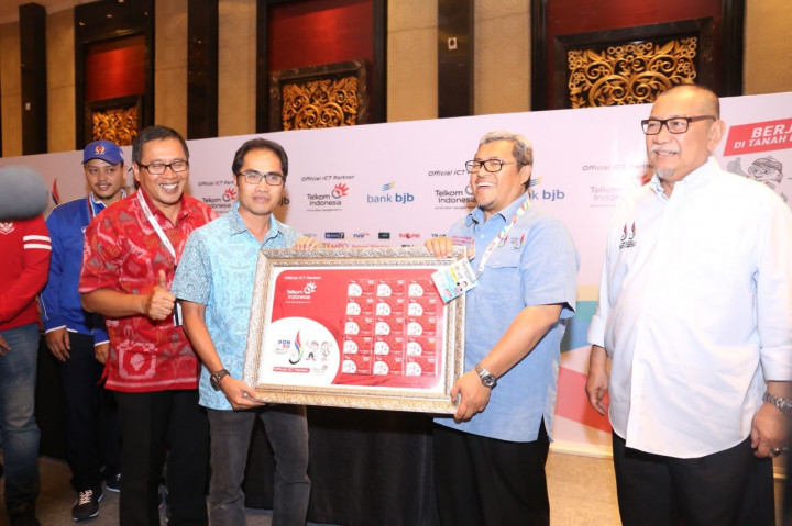 Gubernur Apresiasi Sokongan Telkom ke Relawan PON Jabar