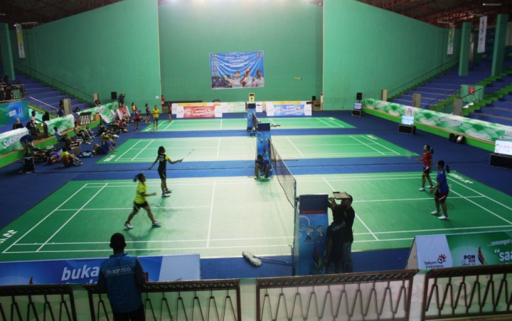 Tanggapan Beberapa Pelatih Soal Kualitas Lapangan Bulu Tangkis di PON 2016
