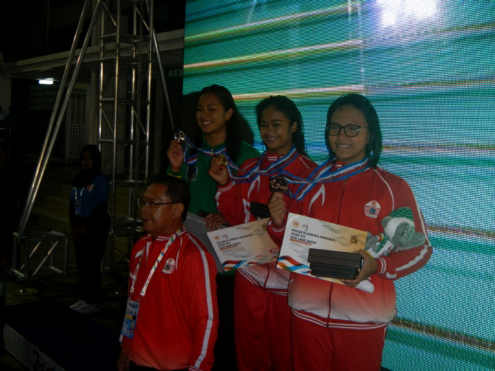 Istri Sumbang Medali Emas untuk DKI Jakarta