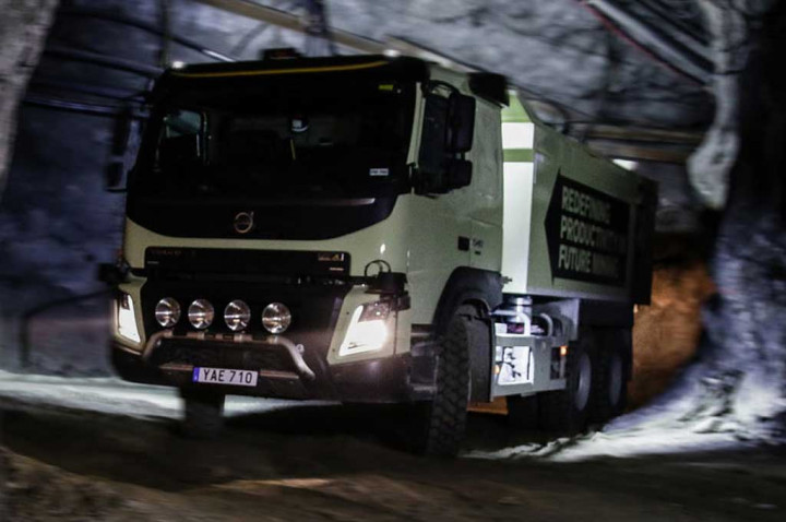 Volvo Uji Truk FMX Otonom, Seribu Meter di Bawah Tanah