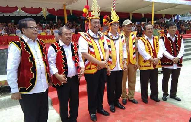 Menko Kemaritiman & Menkumham Semangati Pesta Ya’ahowu Nias