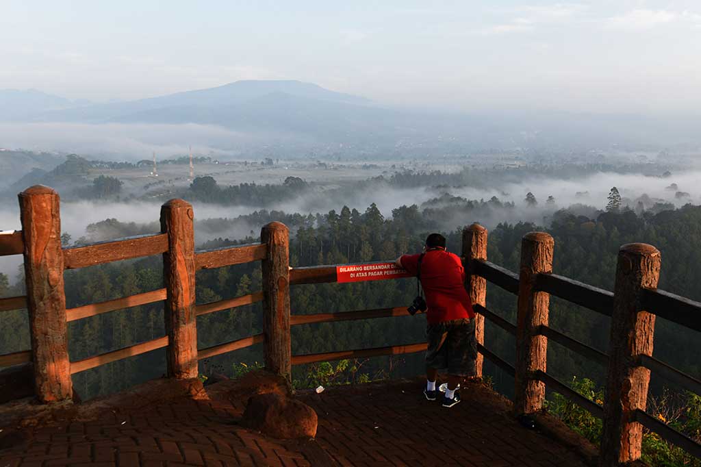 Pesona Wisata Tebing Keraton