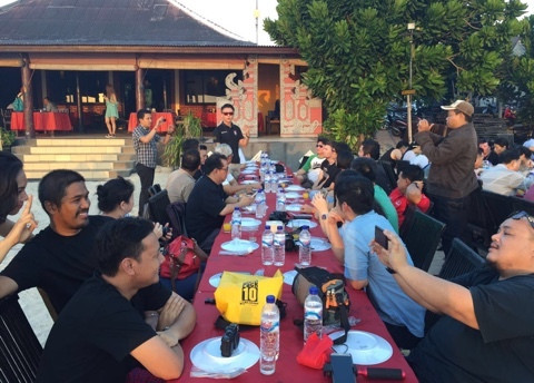 FamTrip Singapura-Malaysia Terpukau Sunset Jimbaran