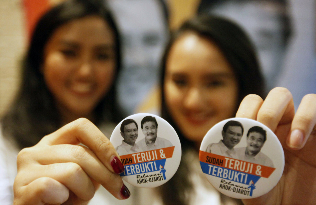 Relawan Ahok-Djarot. Foto: MI/Rommy P