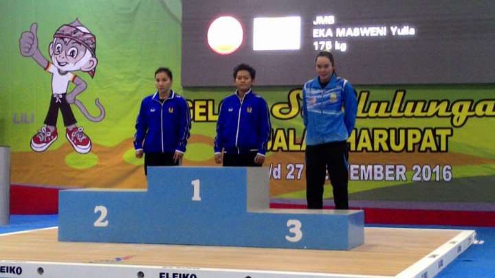 Syarah Tambah Emas untuk Jabar Lewat Angkat Besi