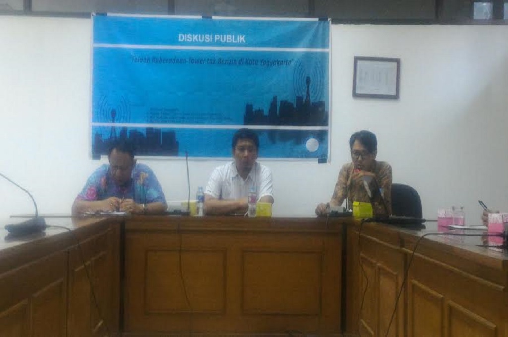 Ketua Pansus Menara Telekomunikasi Agung Damar Yogyakarta, MTVN - Patricia Vicka