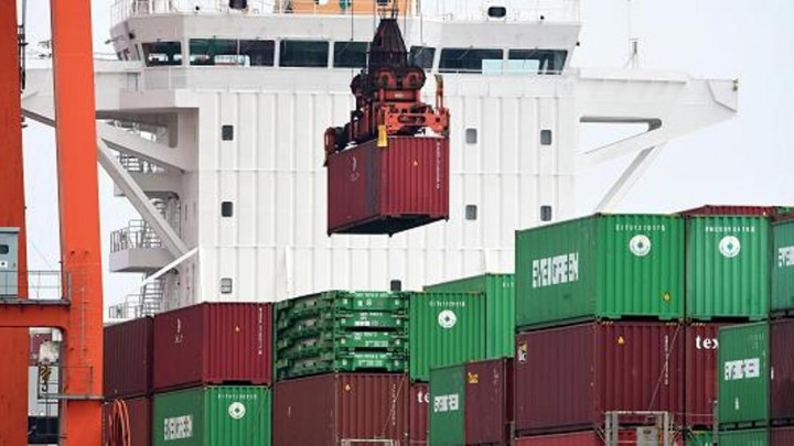 Ekspor Jepang Turun 9,6% di Agustus Akibat Permintaan Melambat