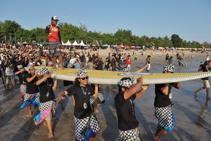 Gandeng Telkom, Bali Tekankan PNS agar Melek Medsos