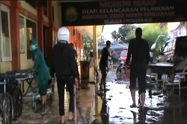 Obat-obatan di RSU dr Slamet Garut Terbawa Arus Banjir