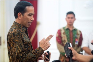 Jokowi Perintahkan Mensos Tangani Longsor dan Banjir di Jabar