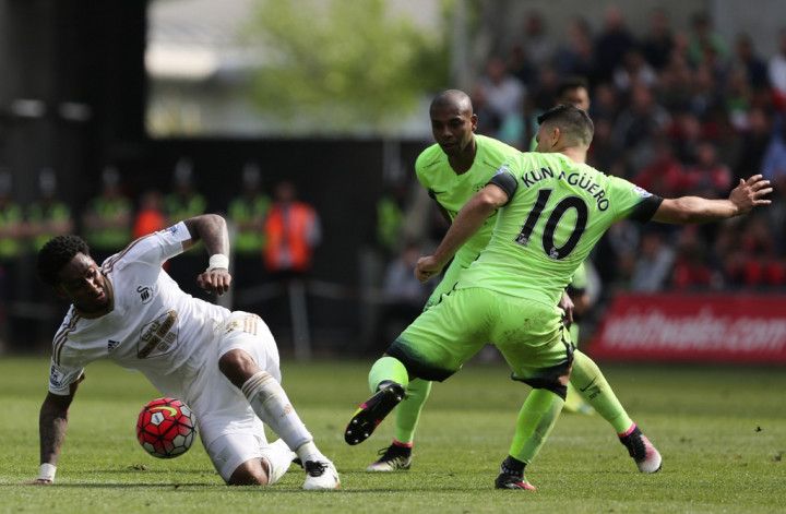 Susunan Pemain Swansea vs Manchester City