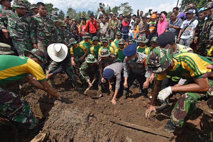 1.600 Personel Gabungan Dikerahkan Cari Korban Banjir Garut