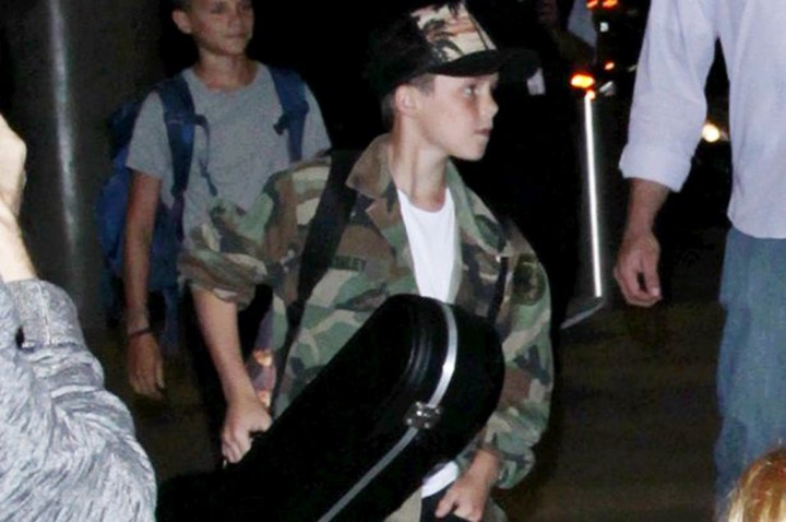 Simon Cowell Lirik Kemampuan Suara Putra David Beckham