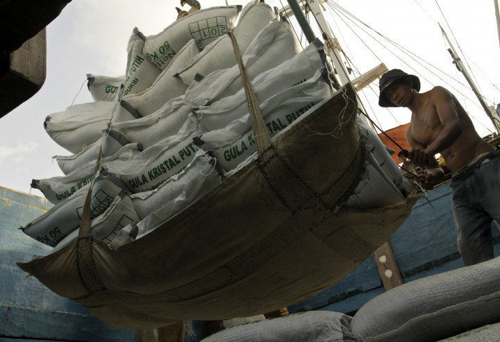 Kasak-kusuk Industri Gula