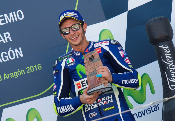 Valentino Rossi 'Lempar Handuk'