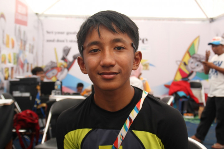 Pertandingan Layar PON 2016 Terganggu Angin