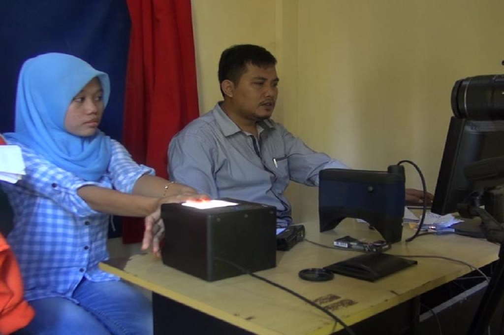 Proses perekaman e-KTP di Dispendukcapil Jombang, MTVN - Nurul Hidayat