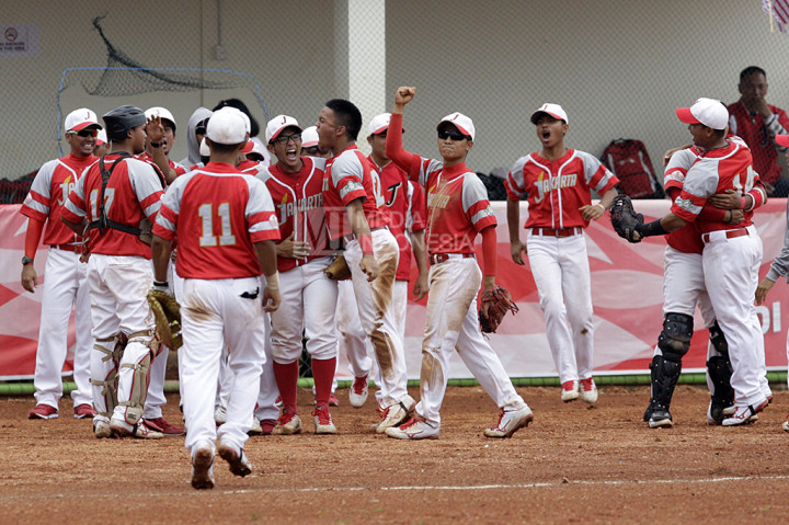 Emas Bisbol Beregu Putra Milik DKI