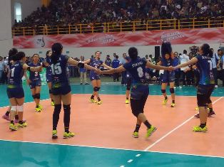 Bekuk Jatim di Final, Tim Voli Putri Jabar Raih Medali Emas