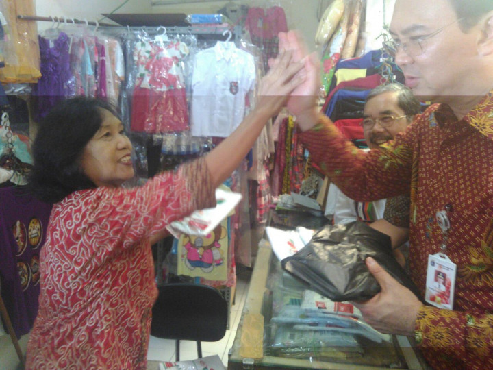 Ahok `Ditodong` Pedagang Pasar Bungur