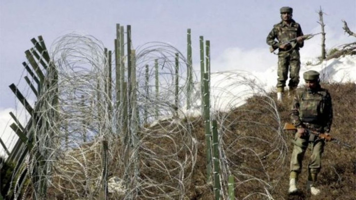 Pasukan India Serang Militan di Kashmir