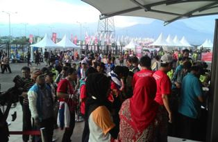 Euforia Jelang Upacara Penutupan PON 2016