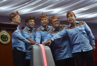 Aher: PON Jawa Barat Lahirkan Legenda Baru Olahraga