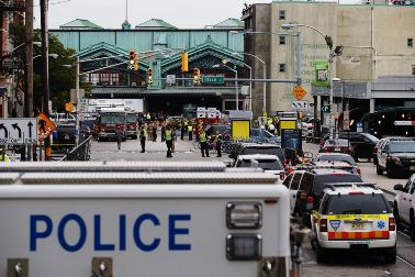 Tiga Orang Dinyatakan Tewas dalam Kecelakaan Kereta di New Jersey