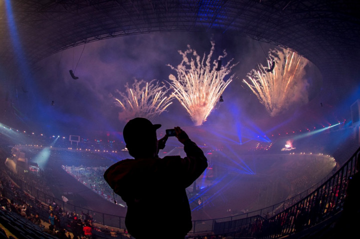 Kemeriahan Seremoni Penutupan PON 2016 Jabar