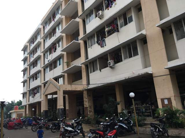 Warung Menjamur di Rusunawa Jatinegara