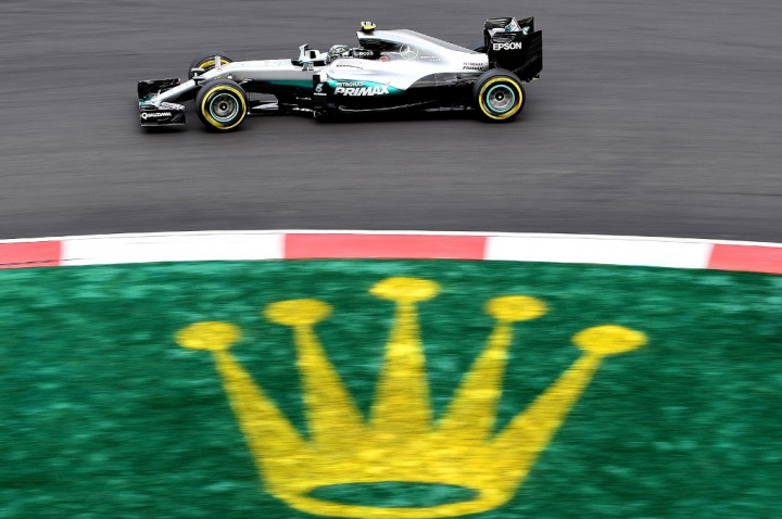 Hamilton Raih <i>Pole Position</i>, Rosberg Tak Peduli