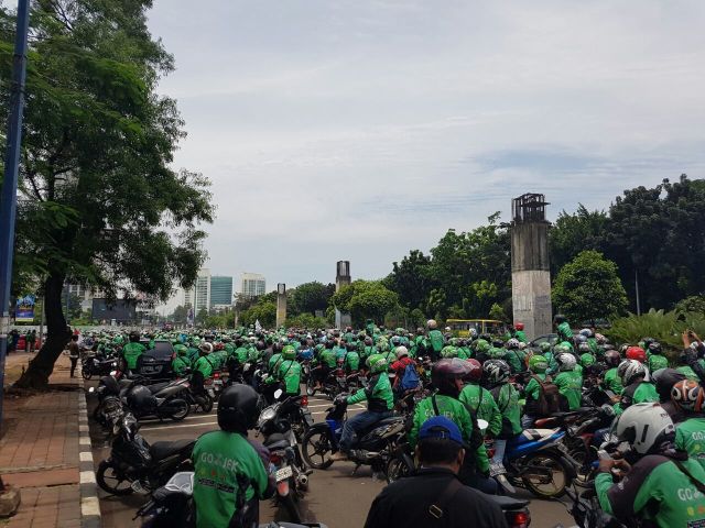 Driver Gojek Pedemo Bergerak dari Senayan ke Kemang