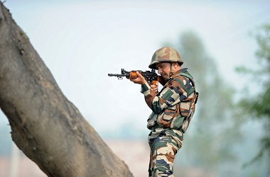 Satu Penjaga Perbatasan Kashmir Tewas Diserang Militan