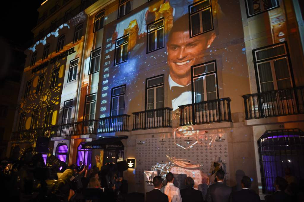 Penampakan hotel Cristiano Ronaldo di kota Lisbon, Portugal (Foto: AFP PHOTO / PATRICIA DE MELO MOREIRA)